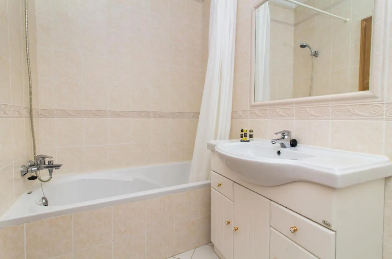 Oura Sunrise III Apartment - Sea View & Oura Beach & Top Location Albufeira