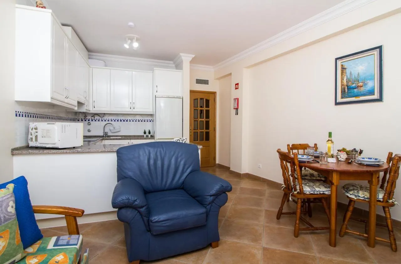 Oura Sunrise III Apartment - Sea View & Oura Beach & Top Location Albufeira