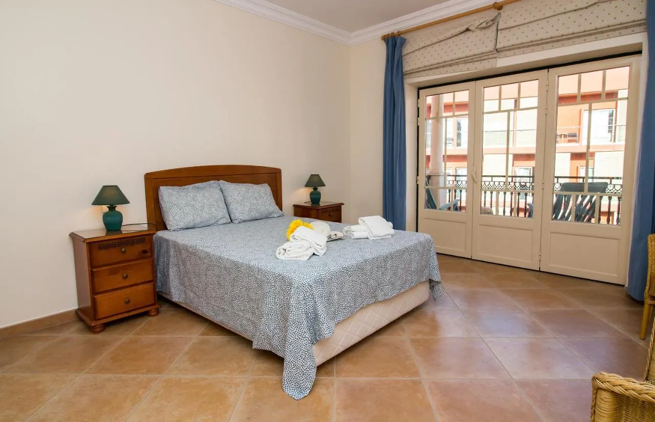 Oura Sunrise III Apartment - Sea View & Oura Beach & Top Location Albufeira