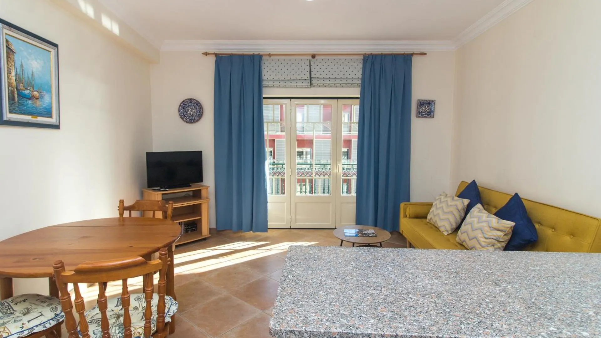 Oura Sunrise III Apartment - Sea View & Oura Beach & Top Location Albufeira Portugal